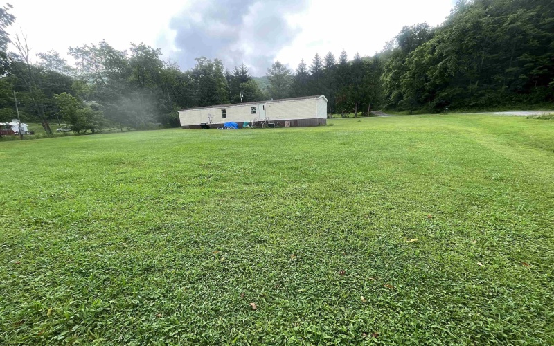 2068 Glady Fork Road, Weston, West Virginia 26452, 3 Bedrooms Bedrooms, 6 Rooms Rooms,2 BathroomsBathrooms,Single Family Detached,For Sale,Glady Fork,10160346