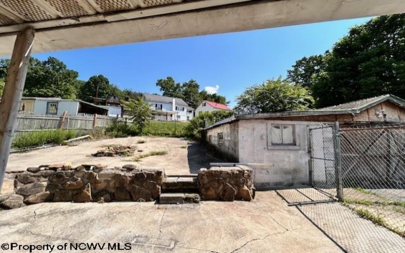 587 Walnut Street, Monongah, West Virginia 26554, 2 Bedrooms Bedrooms, 5 Rooms Rooms,1 BathroomBathrooms,Single Family Detached,For Sale,Walnut,10160344