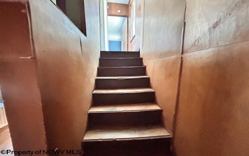 587 Walnut Street, Monongah, West Virginia 26554, 2 Bedrooms Bedrooms, 5 Rooms Rooms,1 BathroomBathrooms,Single Family Detached,For Sale,Walnut,10160344