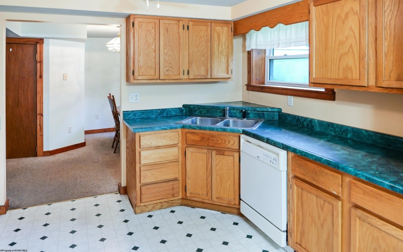 26879 Veterans Memorial Highway, Terra Alta, West Virginia 26764, 3 Bedrooms Bedrooms, 9 Rooms Rooms,2 BathroomsBathrooms,Single Family Detached,For Sale,Veterans Memorial,10160332