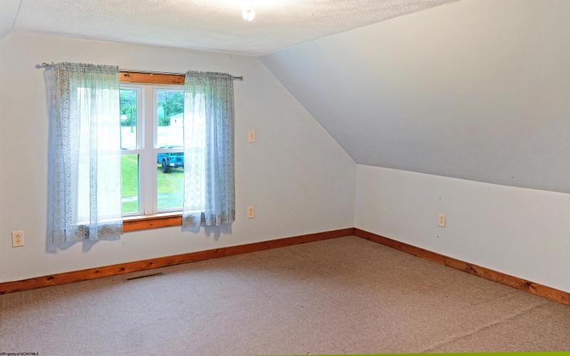 26879 Veterans Memorial Highway, Terra Alta, West Virginia 26764, 3 Bedrooms Bedrooms, 9 Rooms Rooms,2 BathroomsBathrooms,Single Family Detached,For Sale,Veterans Memorial,10160332