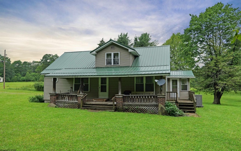 26879 Veterans Memorial Highway, Terra Alta, West Virginia 26764, 3 Bedrooms Bedrooms, 9 Rooms Rooms,2 BathroomsBathrooms,Single Family Detached,For Sale,Veterans Memorial,10160332