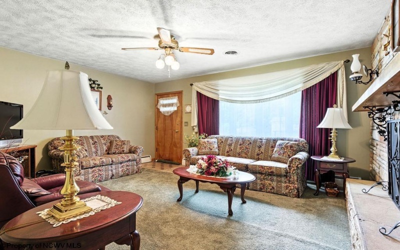 1506 WIlsonburg Road, Clarksburg, West Virginia 26301, 3 Bedrooms Bedrooms, 6 Rooms Rooms,1 BathroomBathrooms,Single Family Detached,For Sale,WIlsonburg,10160339