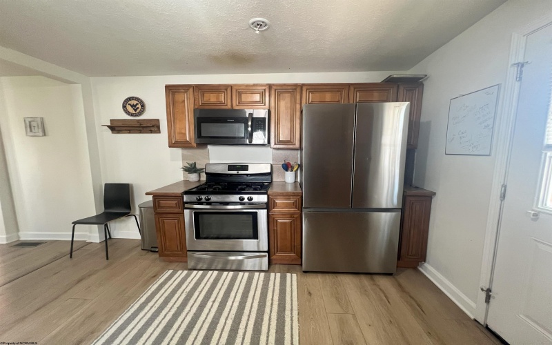 524 Short Street, Morgantown, West Virginia 26505, 4 Bedrooms Bedrooms, 9 Rooms Rooms,2 BathroomsBathrooms,Single Family Detached,For Sale,Short,10160340