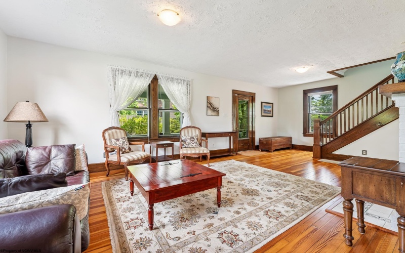 107 Ridgeley Road, Morgantown, West Virginia 26505, 4 Bedrooms Bedrooms, 8 Rooms Rooms,2 BathroomsBathrooms,Single Family Detached,For Sale,Ridgeley,10160350