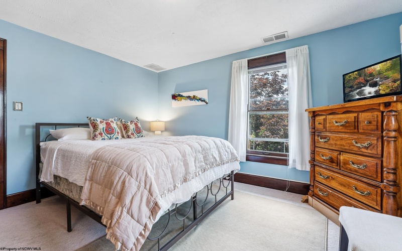 107 Ridgeley Road, Morgantown, West Virginia 26505, 4 Bedrooms Bedrooms, 8 Rooms Rooms,2 BathroomsBathrooms,Single Family Detached,For Sale,Ridgeley,10160350