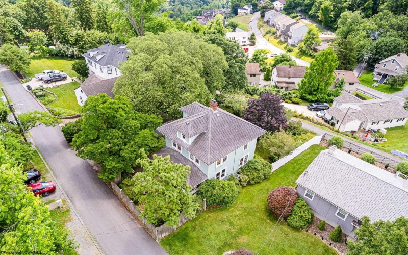 107 Ridgeley Road, Morgantown, West Virginia 26505, 4 Bedrooms Bedrooms, 8 Rooms Rooms,2 BathroomsBathrooms,Single Family Detached,For Sale,Ridgeley,10160350