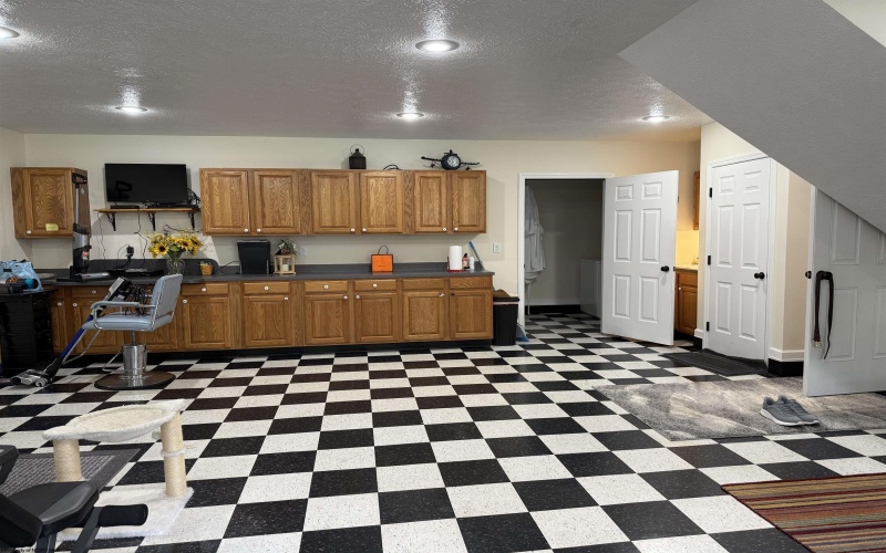 943 Boyd Park Road, Fairmont, West Virginia 26554, 4 Bedrooms Bedrooms, 9 Rooms Rooms,4 BathroomsBathrooms,Single Family Detached,For Sale,Boyd Park,10160352