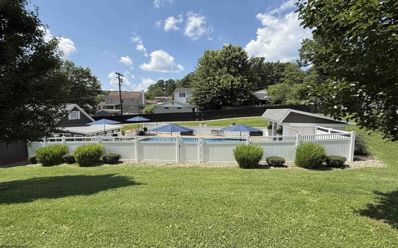 943 Boyd Park Road, Fairmont, West Virginia 26554, 4 Bedrooms Bedrooms, 9 Rooms Rooms,4 BathroomsBathrooms,Single Family Detached,For Sale,Boyd Park,10160352