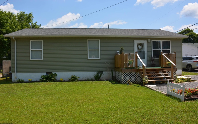 1726 Old Mill Road, Weston, West Virginia 26452, 3 Bedrooms Bedrooms, 6 Rooms Rooms,2 BathroomsBathrooms,Single Family Detached,For Sale,Old Mill,10160359