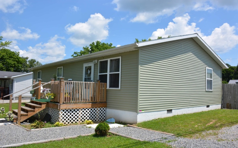 1726 Old Mill Road, Weston, West Virginia 26452, 3 Bedrooms Bedrooms, 6 Rooms Rooms,2 BathroomsBathrooms,Single Family Detached,For Sale,Old Mill,10160359