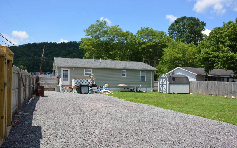 1726 Old Mill Road, Weston, West Virginia 26452, 3 Bedrooms Bedrooms, 6 Rooms Rooms,2 BathroomsBathrooms,Single Family Detached,For Sale,Old Mill,10160359