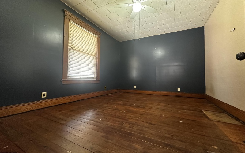 417 Spring Avenue, Clarksburg, West Virginia 26301, 2 Bedrooms Bedrooms, 7 Rooms Rooms,1 BathroomBathrooms,Single Family Detached,For Sale,Spring,10160358