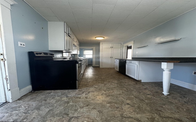 417 Spring Avenue, Clarksburg, West Virginia 26301, 2 Bedrooms Bedrooms, 7 Rooms Rooms,1 BathroomBathrooms,Single Family Detached,For Sale,Spring,10160358