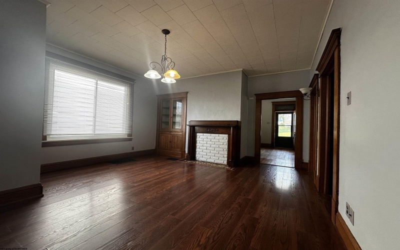 417 Spring Avenue, Clarksburg, West Virginia 26301, 2 Bedrooms Bedrooms, 7 Rooms Rooms,1 BathroomBathrooms,Single Family Detached,For Sale,Spring,10160358