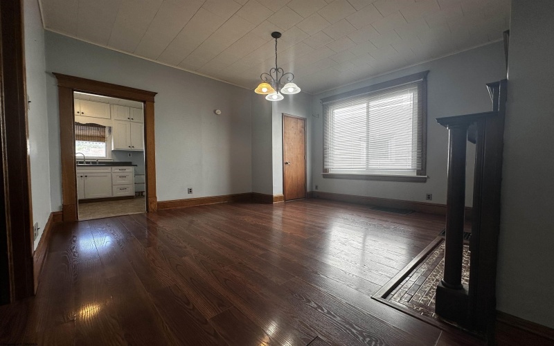 417 Spring Avenue, Clarksburg, West Virginia 26301, 2 Bedrooms Bedrooms, 7 Rooms Rooms,1 BathroomBathrooms,Single Family Detached,For Sale,Spring,10160358