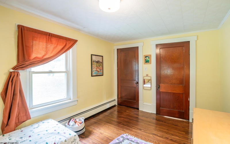 460 Spruce Street, Thomas, West Virginia 26292, 3 Bedrooms Bedrooms, 7 Rooms Rooms,2 BathroomsBathrooms,Single Family Detached,For Sale,Spruce,10160356