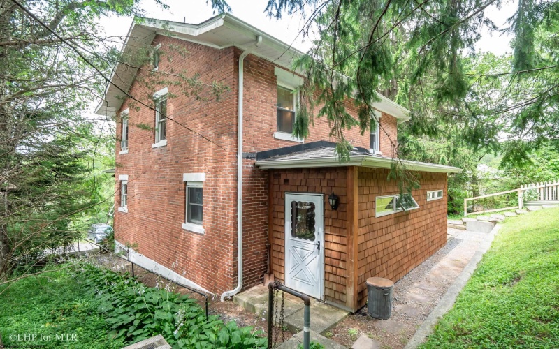 460 Spruce Street, Thomas, West Virginia 26292, 3 Bedrooms Bedrooms, 7 Rooms Rooms,2 BathroomsBathrooms,Single Family Detached,For Sale,Spruce,10160356