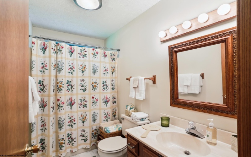350 Maple Lane, Davis, West Virginia 26260, 4 Bedrooms Bedrooms, 8 Rooms Rooms,3 BathroomsBathrooms,Single Family Detached,For Sale,Maple,10160354