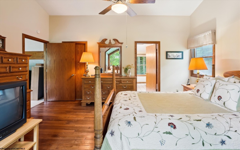 350 Maple Lane, Davis, West Virginia 26260, 4 Bedrooms Bedrooms, 8 Rooms Rooms,3 BathroomsBathrooms,Single Family Detached,For Sale,Maple,10160354