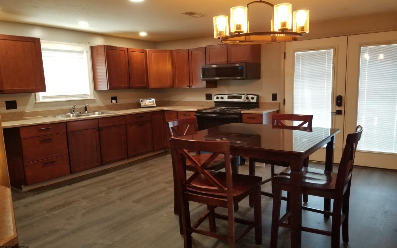 1719 Goff Avenue, Clarksburg, West Virginia 26301-1719, 2 Bedrooms Bedrooms, 4 Rooms Rooms,2 BathroomsBathrooms,Single Family Detached,For Sale,Goff,10160357