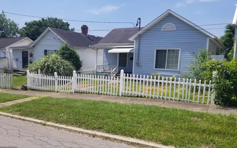 1719 Goff Avenue, Clarksburg, West Virginia 26301-1719, 2 Bedrooms Bedrooms, 4 Rooms Rooms,2 BathroomsBathrooms,Single Family Detached,For Sale,Goff,10160357