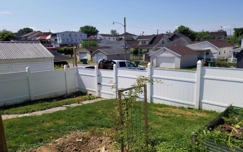 1719 Goff Avenue, Clarksburg, West Virginia 26301-1719, 2 Bedrooms Bedrooms, 4 Rooms Rooms,2 BathroomsBathrooms,Single Family Detached,For Sale,Goff,10160357