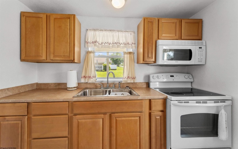 533 Princeton Avenue, Morgantown, West Virginia 26505, 2 Bedrooms Bedrooms, 4 Rooms Rooms,1 BathroomBathrooms,Single Family Detached,For Sale,Princeton,10160362