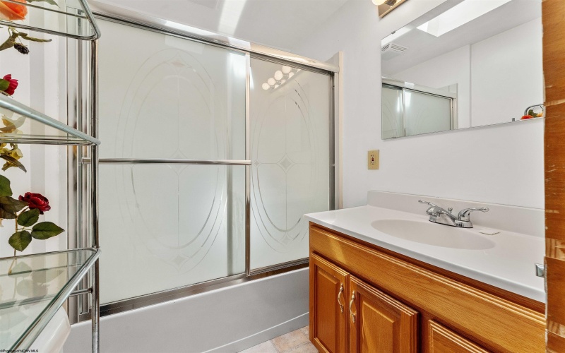 533 Princeton Avenue, Morgantown, West Virginia 26505, 2 Bedrooms Bedrooms, 4 Rooms Rooms,1 BathroomBathrooms,Single Family Detached,For Sale,Princeton,10160362