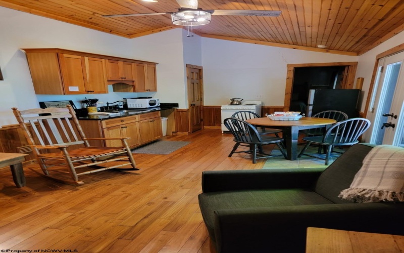 84 Scenic Ridge Road, Elkins, West Virginia 26241, ,Multi-unit/income,For Sale,Scenic Ridge,10152097