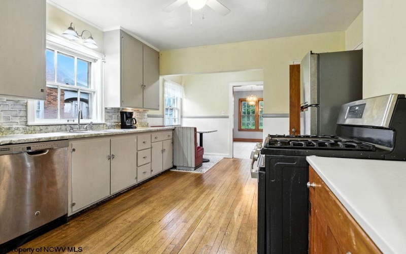 158 Columbia Street, West Union, West Virginia 26456, 4 Bedrooms Bedrooms, 9 Rooms Rooms,2 BathroomsBathrooms,Single Family Detached,For Sale,Columbia,10160365