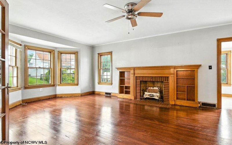 158 Columbia Street, West Union, West Virginia 26456, 4 Bedrooms Bedrooms, 9 Rooms Rooms,2 BathroomsBathrooms,Single Family Detached,For Sale,Columbia,10160365