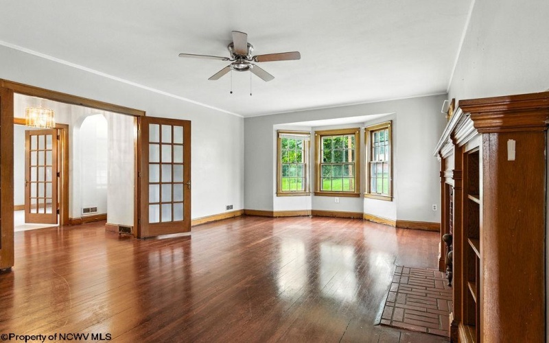 158 Columbia Street, West Union, West Virginia 26456, 4 Bedrooms Bedrooms, 9 Rooms Rooms,2 BathroomsBathrooms,Single Family Detached,For Sale,Columbia,10160365