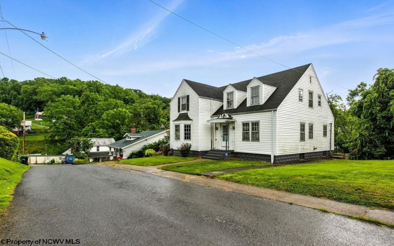158 Columbia Street, West Union, West Virginia 26456, 4 Bedrooms Bedrooms, 9 Rooms Rooms,2 BathroomsBathrooms,Single Family Detached,For Sale,Columbia,10160365