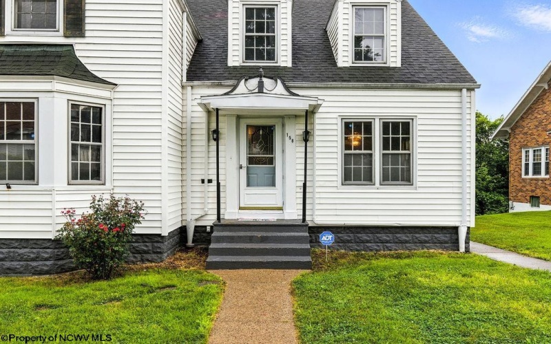 158 Columbia Street, West Union, West Virginia 26456, 4 Bedrooms Bedrooms, 9 Rooms Rooms,2 BathroomsBathrooms,Single Family Detached,For Sale,Columbia,10160365