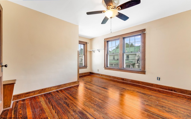 443 Melrose Street, Morgantown, West Virginia 26505, 4 Bedrooms Bedrooms, 7 Rooms Rooms,1 BathroomBathrooms,Single Family Detached,For Sale,Melrose,10160388