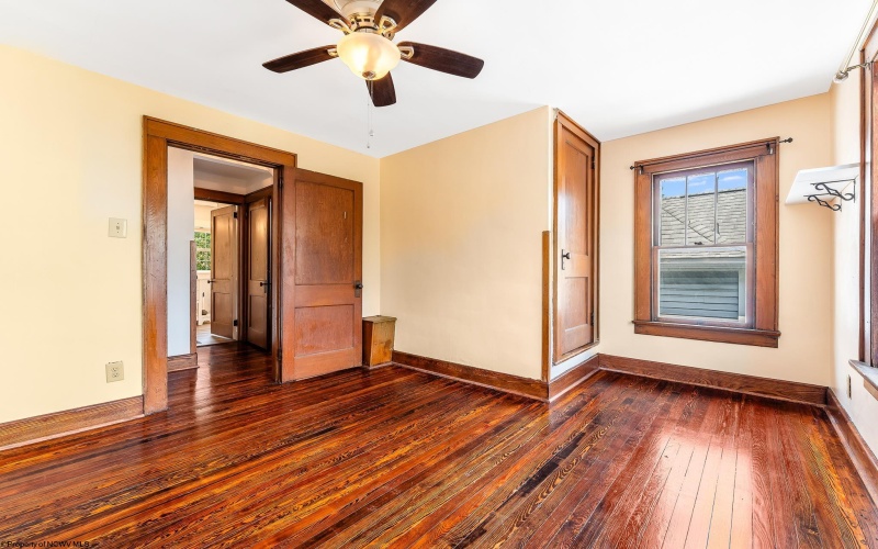 443 Melrose Street, Morgantown, West Virginia 26505, 4 Bedrooms Bedrooms, 7 Rooms Rooms,1 BathroomBathrooms,Single Family Detached,For Sale,Melrose,10160388