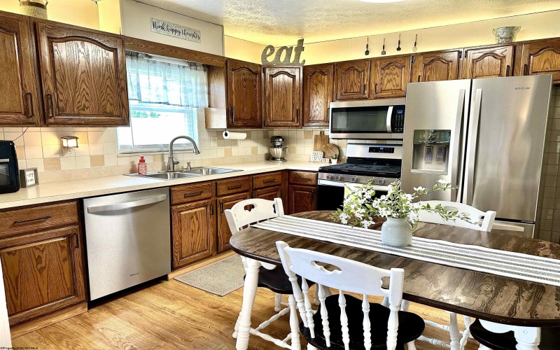 8067 Maple Avenue, Stonewood, West Virginia 26301, 2 Bedrooms Bedrooms, 6 Rooms Rooms,1 BathroomBathrooms,Single Family Detached,For Sale,Maple,10160367