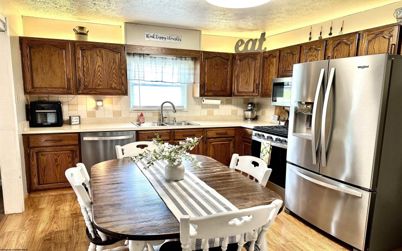 8067 Maple Avenue, Stonewood, West Virginia 26301, 2 Bedrooms Bedrooms, 6 Rooms Rooms,1 BathroomBathrooms,Single Family Detached,For Sale,Maple,10160367