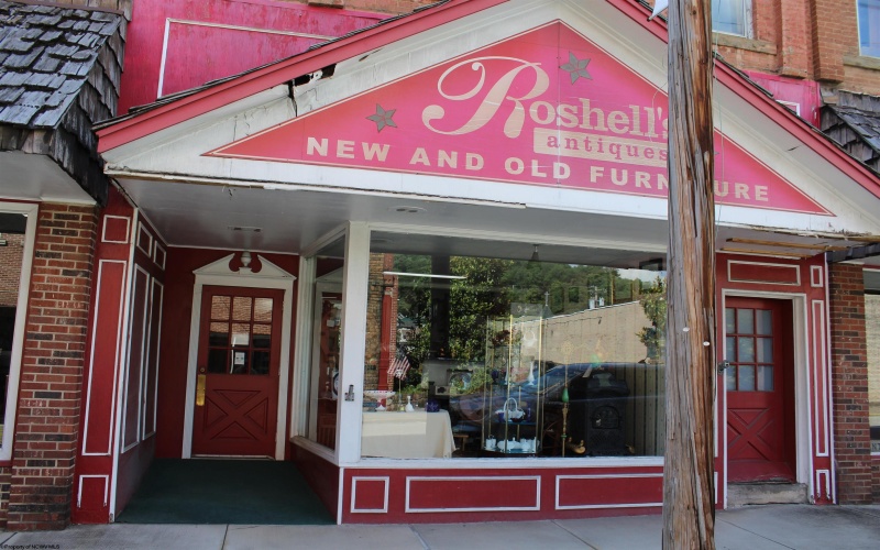 145 Main Avenue, Weston, West Virginia 26452, ,Commercial/industrial,For Sale,Main,10160383