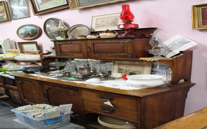 145 Main Avenue, Weston, West Virginia 26452, ,Commercial/industrial,For Sale,Main,10160383