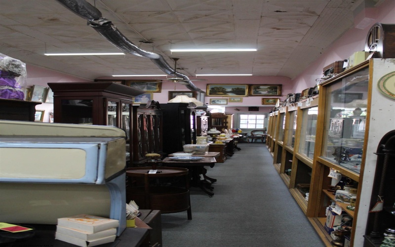 145 Main Avenue, Weston, West Virginia 26452, ,Commercial/industrial,For Sale,Main,10160383
