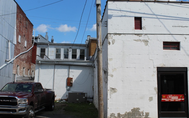 145 Main Avenue, Weston, West Virginia 26452, ,Commercial/industrial,For Sale,Main,10160383