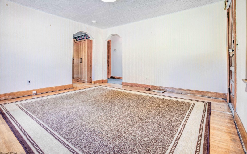 648 Astor Avenue, Morgantown, West Virginia 26501, 2 Bedrooms Bedrooms, 6 Rooms Rooms,1 BathroomBathrooms,Single Family Detached,For Sale,Astor,10160387