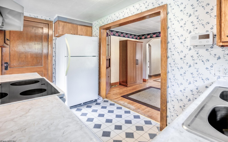 648 Astor Avenue, Morgantown, West Virginia 26501, 2 Bedrooms Bedrooms, 6 Rooms Rooms,1 BathroomBathrooms,Single Family Detached,For Sale,Astor,10160387