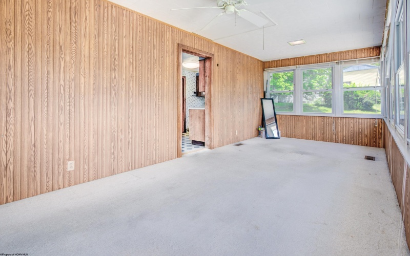 648 Astor Avenue, Morgantown, West Virginia 26501, 2 Bedrooms Bedrooms, 6 Rooms Rooms,1 BathroomBathrooms,Single Family Detached,For Sale,Astor,10160387