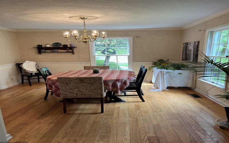 382 Knollwood Drive, Buckhannon, West Virginia 26201, 3 Bedrooms Bedrooms, 7 Rooms Rooms,2 BathroomsBathrooms,Single Family Detached,For Sale,Knollwood,10160369