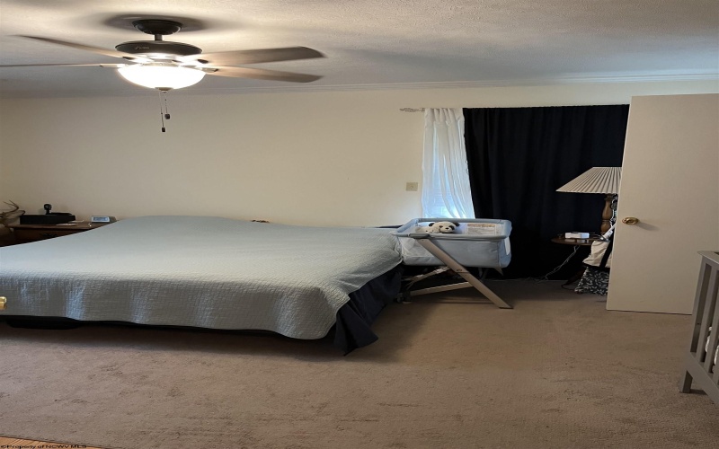 382 Knollwood Drive, Buckhannon, West Virginia 26201, 3 Bedrooms Bedrooms, 7 Rooms Rooms,2 BathroomsBathrooms,Single Family Detached,For Sale,Knollwood,10160369