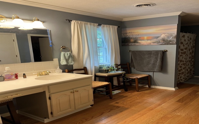 382 Knollwood Drive, Buckhannon, West Virginia 26201, 3 Bedrooms Bedrooms, 7 Rooms Rooms,2 BathroomsBathrooms,Single Family Detached,For Sale,Knollwood,10160369