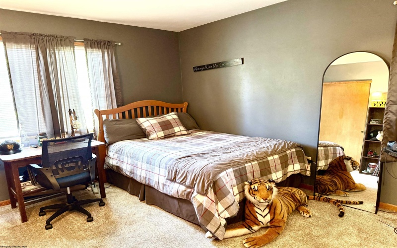 602 Watson Street, Bridgeport, West Virginia 26330, 3 Bedrooms Bedrooms, 7 Rooms Rooms,2 BathroomsBathrooms,Single Family Detached,For Sale,Watson,10160375